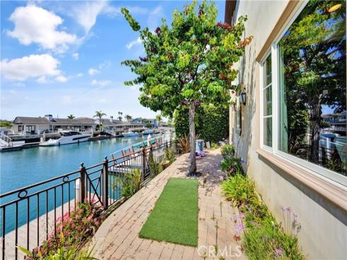 3352 Bounty , Huntington Beach, CA