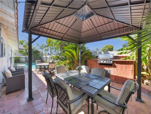 9112 Playa Drive, Huntington Beach, CA