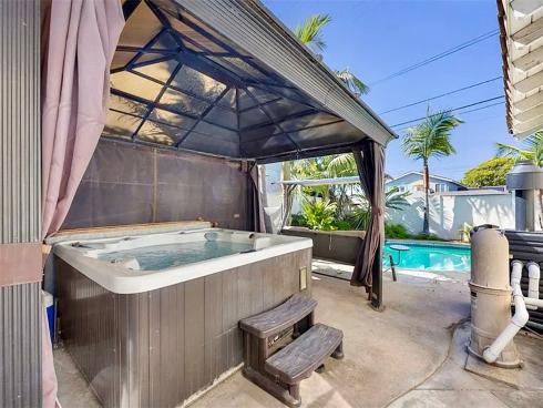 9112 Playa Drive, Huntington Beach, CA