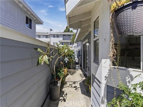 19116 Queensport E Lane, Huntington Beach, CA