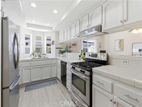 19116 Queensport E Lane, Huntington Beach, CA