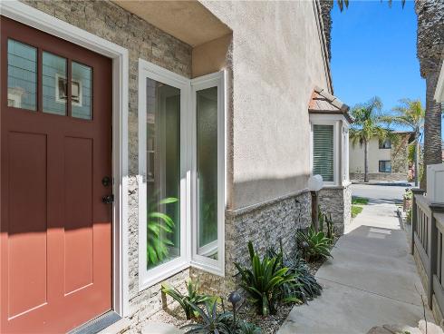 223 14th Street, Huntington Beach, CA