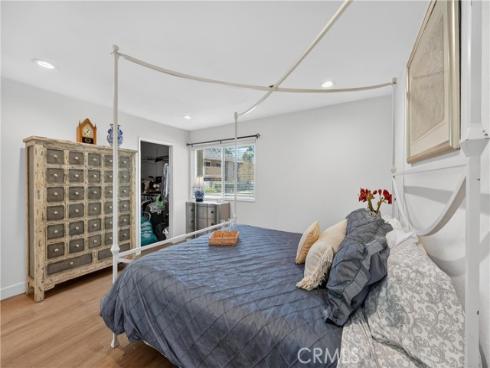 8933 Biscayne 220B Court, Huntington Beach, CA