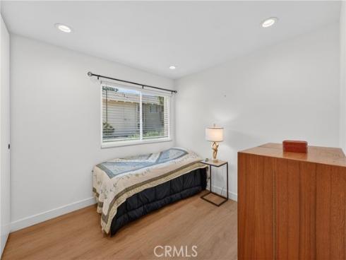 8933 Biscayne 220B Court, Huntington Beach, CA