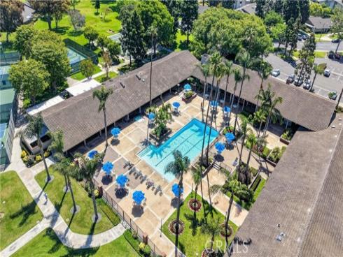 8933 Biscayne 220B Court, Huntington Beach, CA