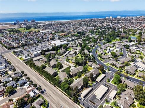 8933 Biscayne 220B Court, Huntington Beach, CA