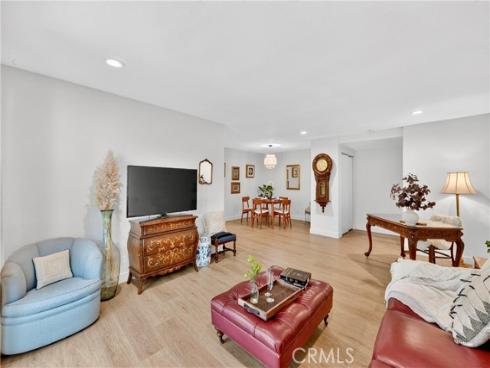 8933 Biscayne 220B Court, Huntington Beach, CA