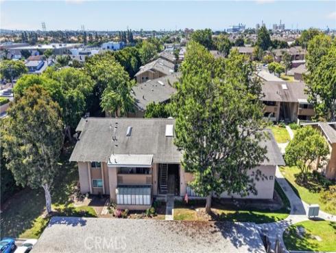 8933 Biscayne Court, Huntington Beach, CA