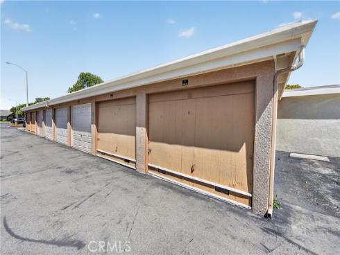 8933 Biscayne Court, Huntington Beach, CA