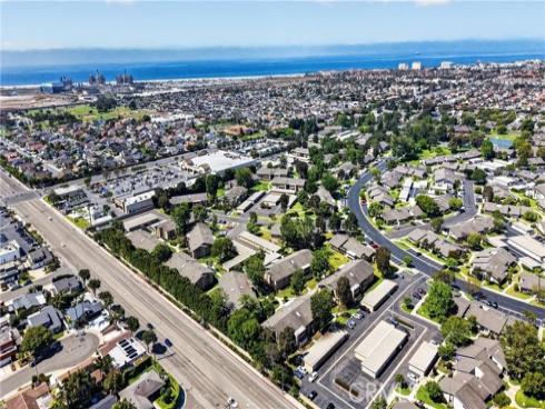 8933 Biscayne Court, Huntington Beach, CA