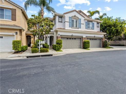 7635  Park Field   Circle, Huntington Beach, CA
