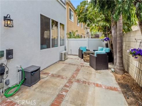 7635  Park Field   Circle, Huntington Beach, CA