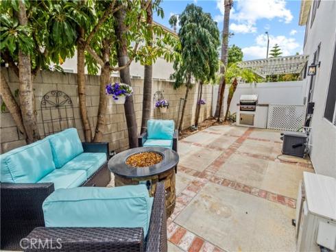 7635  Park Field   Circle, Huntington Beach, CA
