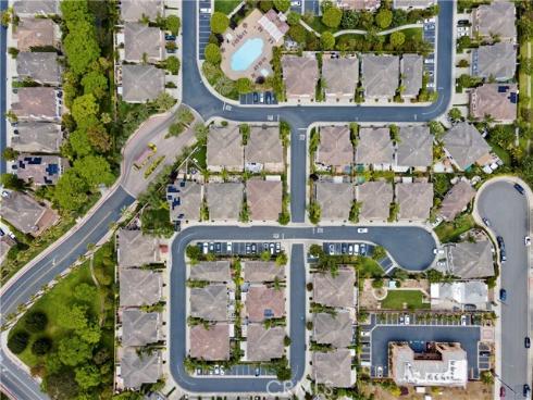 7635  Park Field   Circle, Huntington Beach, CA