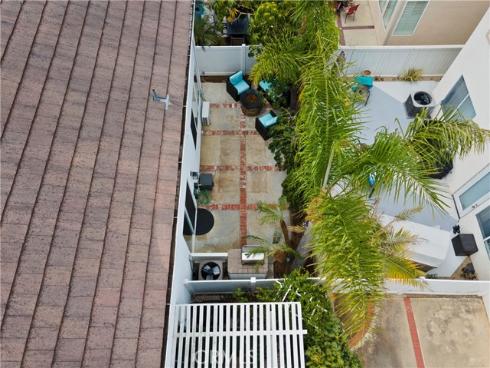7635  Park Field   Circle, Huntington Beach, CA