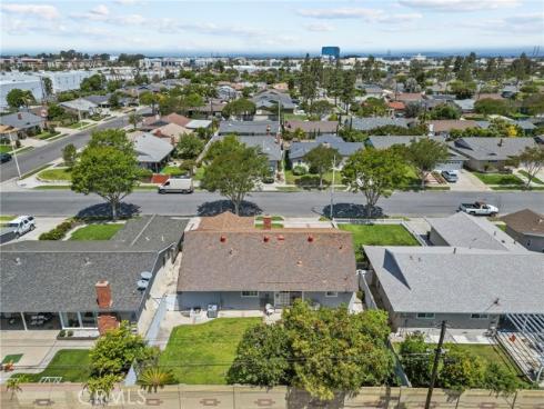 7562 Alhambra , Huntington Beach, CA