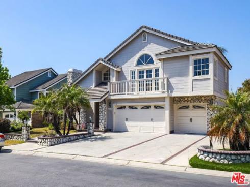 6811 Hitchingpost Circle, Huntington Beach, CA