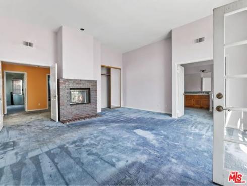6811 Hitchingpost Circle, Huntington Beach, CA