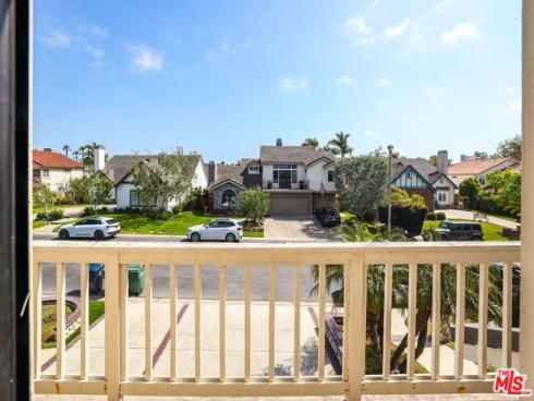 6811 Hitchingpost Circle, Huntington Beach, CA