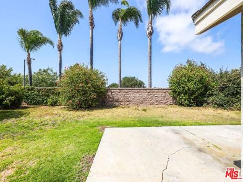 6811 Hitchingpost Circle, Huntington Beach, CA