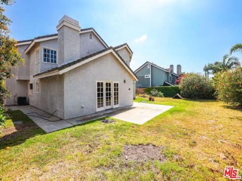 6811 Hitchingpost Circle, Huntington Beach, CA