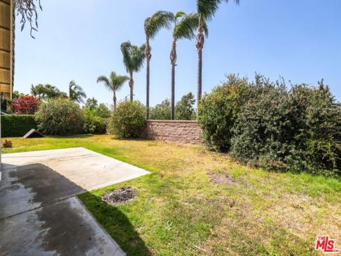 6811 Hitchingpost Circle, Huntington Beach, CA
