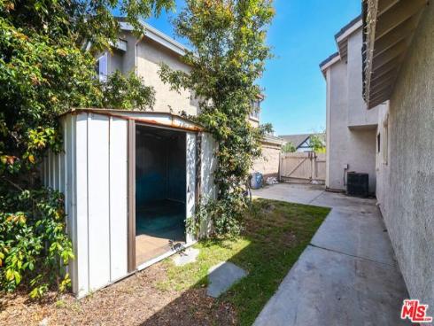6811 Hitchingpost Circle, Huntington Beach, CA