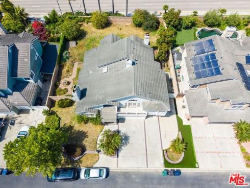 6811 Hitchingpost Circle, Huntington Beach, CA