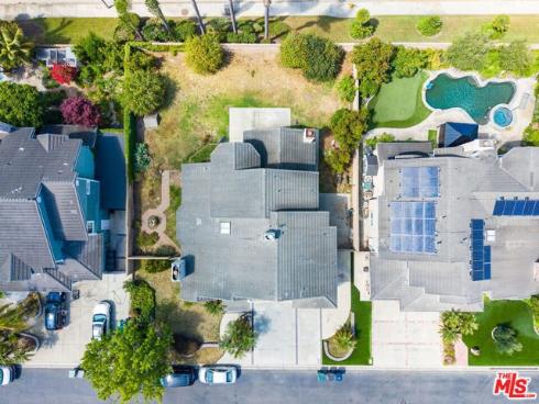 6811 Hitchingpost Circle, Huntington Beach, CA