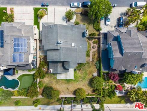 6811 Hitchingpost Circle, Huntington Beach, CA