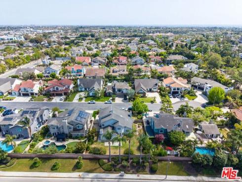 6811  Hitchingpost   Circle, Huntington Beach, CA