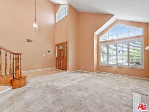 6811 Hitchingpost Circle, Huntington Beach, CA