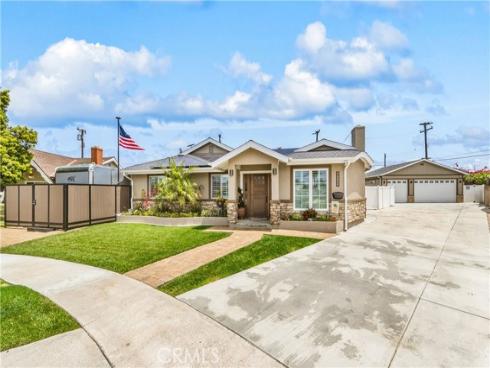 17792 Lewis Lane, Huntington Beach, CA