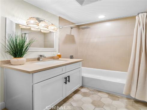 17792 Lewis Lane, Huntington Beach, CA