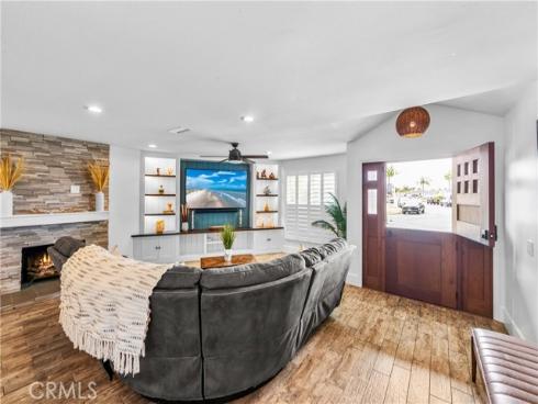 17792 Lewis Lane, Huntington Beach, CA