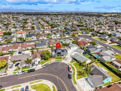 17792 Lewis Lane, Huntington Beach, CA
