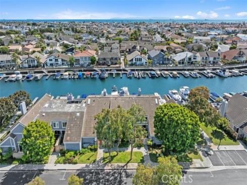 3516  Windspun  , Huntington Beach, CA