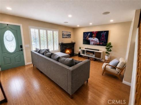17331 Chapparal , Huntington Beach, CA