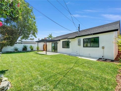14492 Spa Drive, Huntington Beach, CA