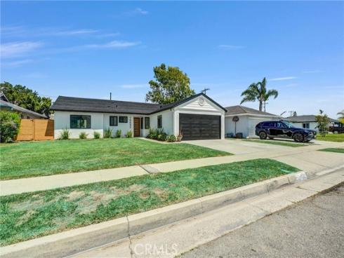 14492 Spa Drive, Huntington Beach, CA
