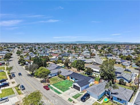 14492 Spa Drive, Huntington Beach, CA