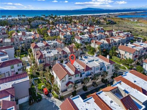 19295 Wingedfoot Circle, Huntington Beach, CA