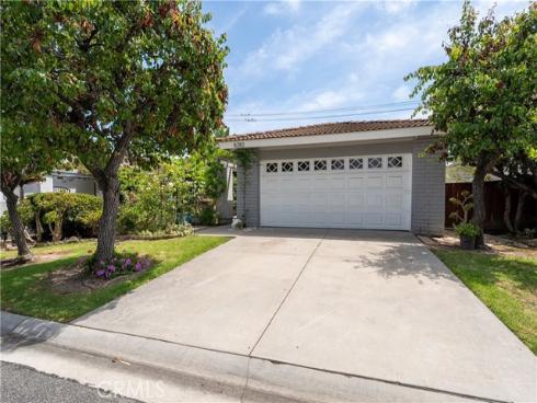 8282 Delfino Circle