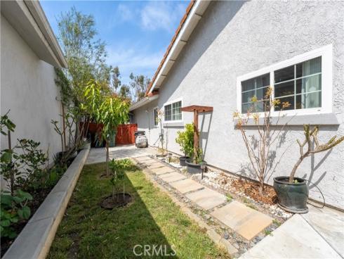 8282 Delfino Circle, Huntington Beach, CA