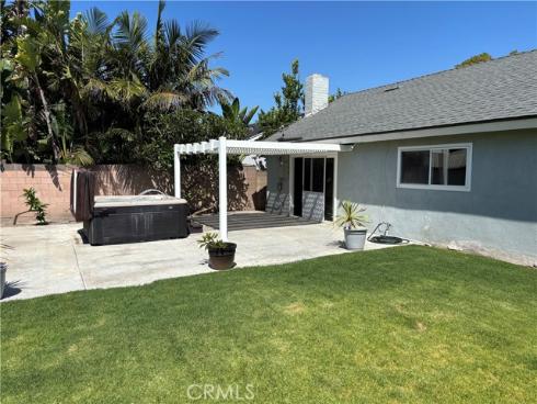 6562 Corrine Circle , Huntington Beach, CA