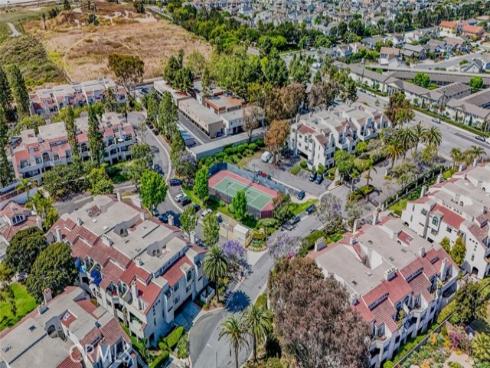 17202 Corbina 102 , Huntington Beach, CA