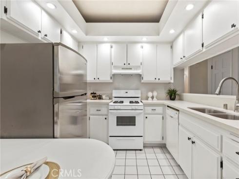 17202 Corbina 102 , Huntington Beach, CA