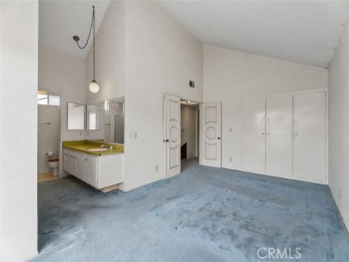 10042 Sprit Circle, Huntington Beach, CA