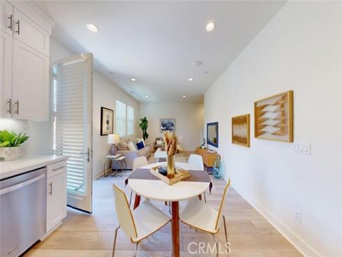 17536 Cameron 105 Lane, Huntington Beach, CA