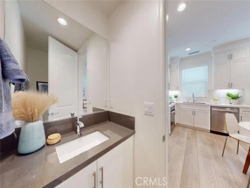 17536 Cameron 105 Lane, Huntington Beach, CA